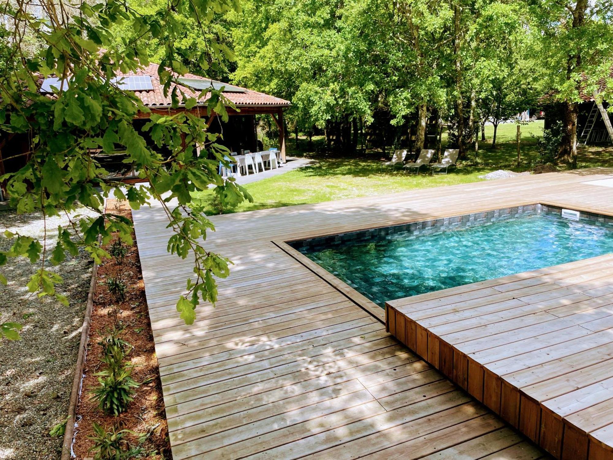 L Estanguet Maison Octogonale En Foret Rion-Des-Landes Exterior photo